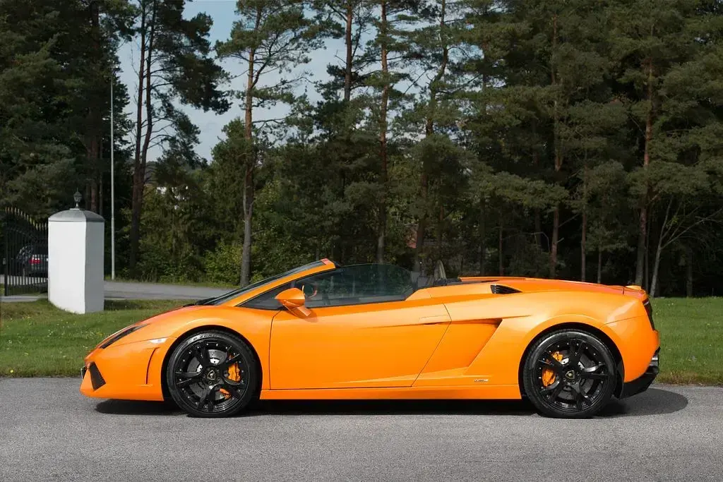 Usata Lamborghini Gallardo 560 CV (411 kW) 2012 Arancione Cabrio