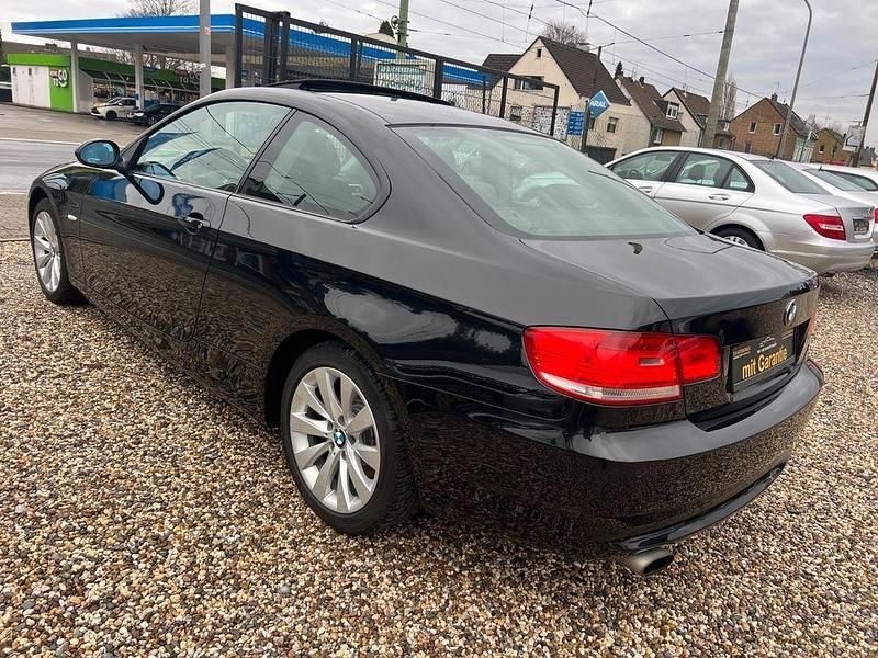 Second-hand BMW 320 170 CP (125 kW) 2008 Negru Coupe