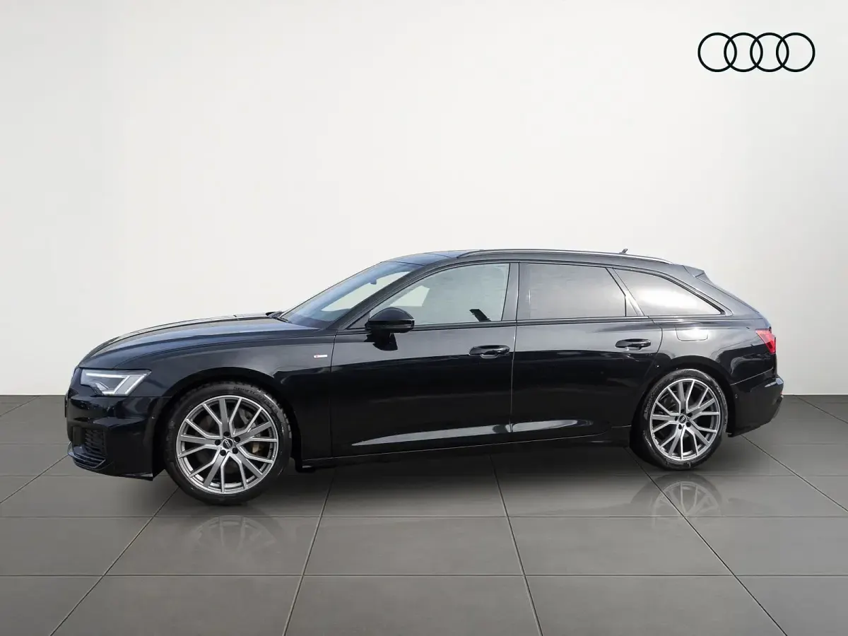 Gebraucht Audi A6 S-Line 299 PS (219 kW) 2021 Mythosschwarz metallic Kombi