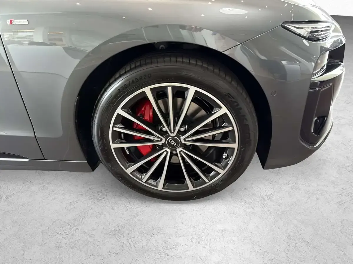 Neu Audi A6 e-tron Business 269 kW (367 PS) 2026 Daytonagrau perleffekt Kombi