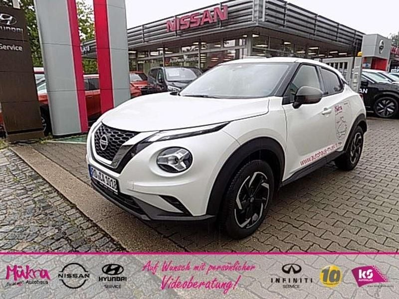 Pearl white pearl (weiß) Gebraucht 2023 Nissan Juke Style Edition SUV | 18.900 € (Fairer Preis) - Bild 1/4