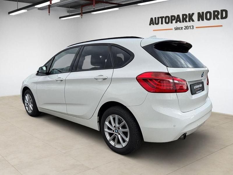 Gebraucht BMW 218 Active Tourer Advantage 136 PS (100 kW) 2018 Weiß Van / Kleinbus