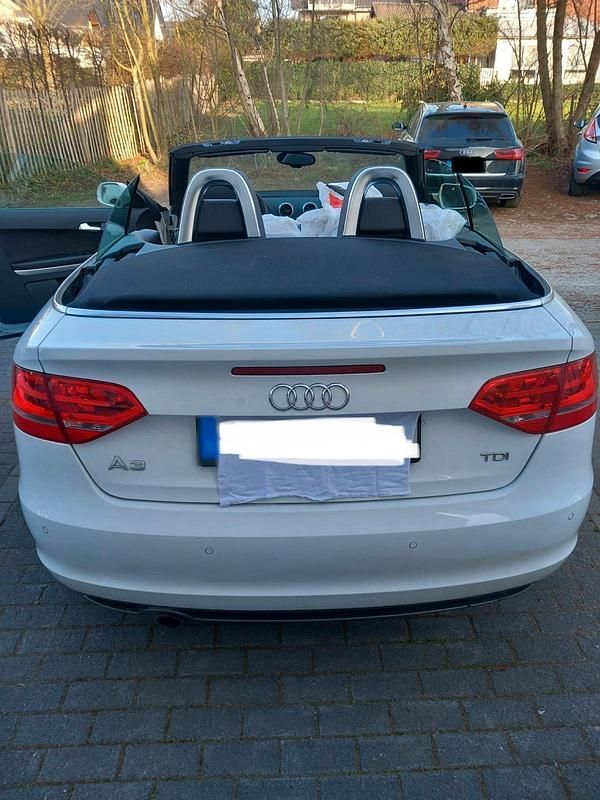 Gebraucht Audi A3 Cabriolet S-Line 140 PS (102 kW) 2011 Weiß Cabrio