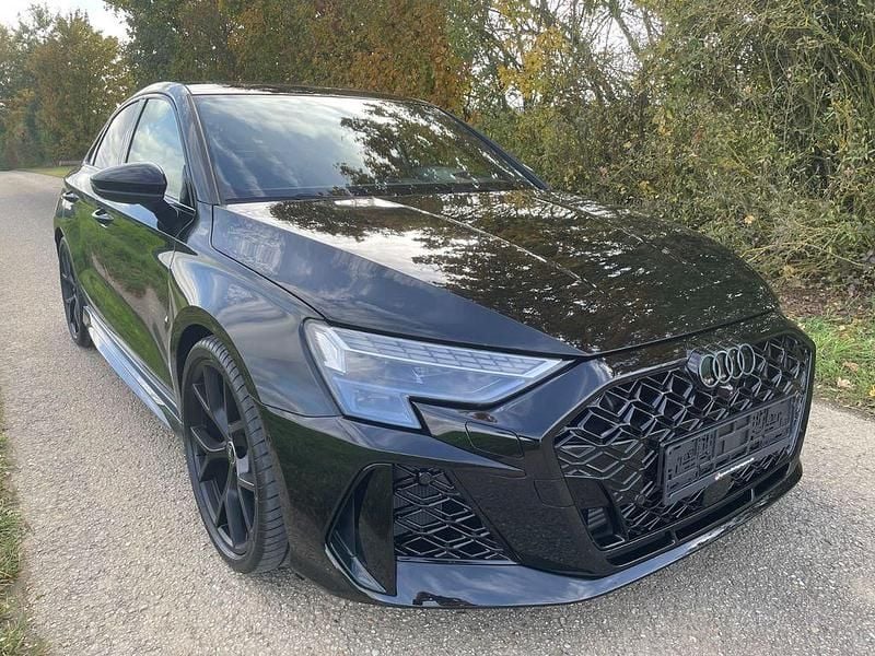 Gebraucht Audi RS3 Ambiente 400 PS (294 kW) 2025 Schwarz Limousine