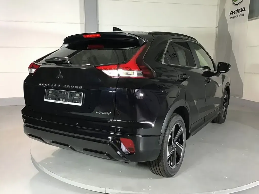 Gebraucht Mitsubishi Eclipse Cross Top 188 PS (138 kW) 2022 Schwarz SUV