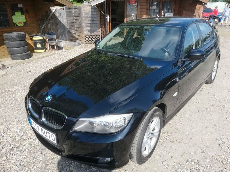 Schwarz Gebraucht 2009 BMW 318 Limousine | 4.970 € (Fairer Preis) - Bild 1/4