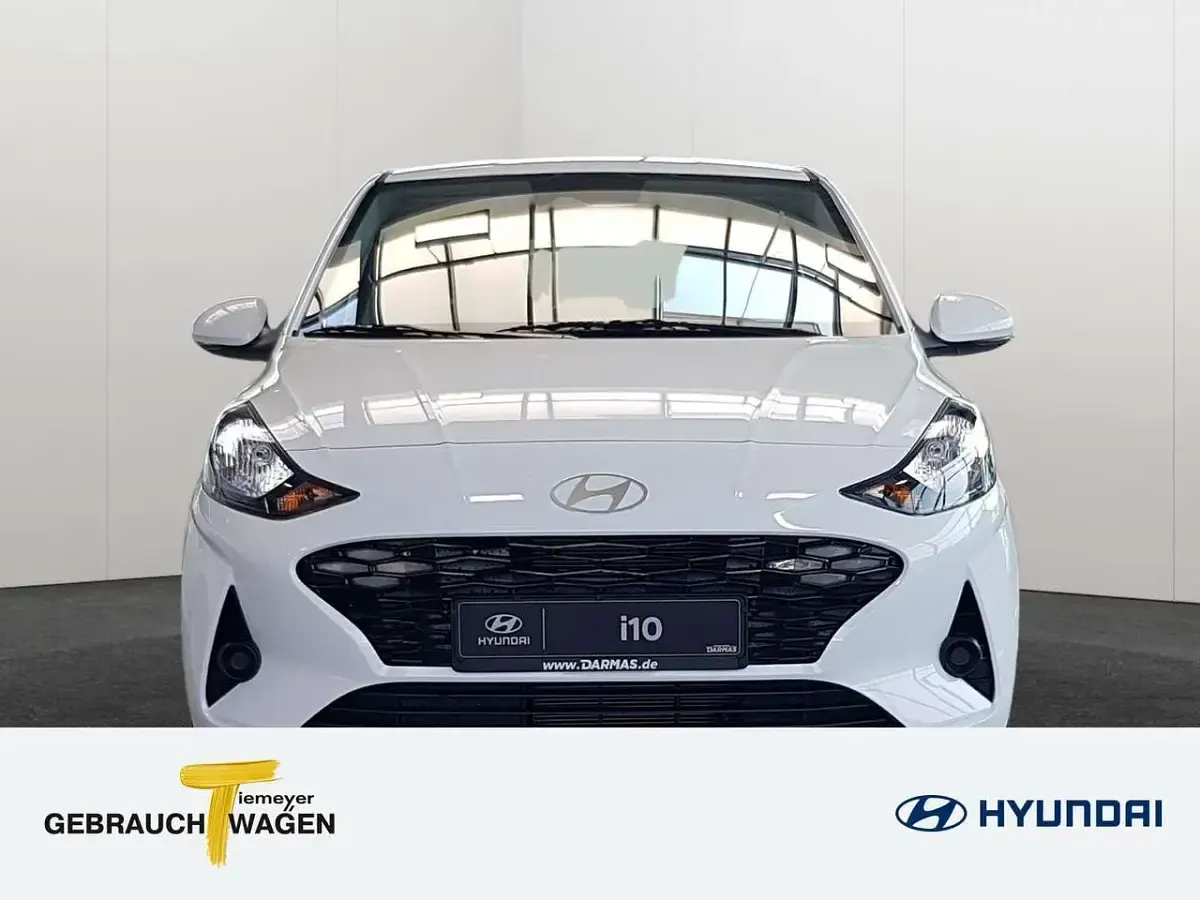Gebraucht Hyundai i10 Trend 79 PS (58 kW) 2025 Weiß Kleinwagen