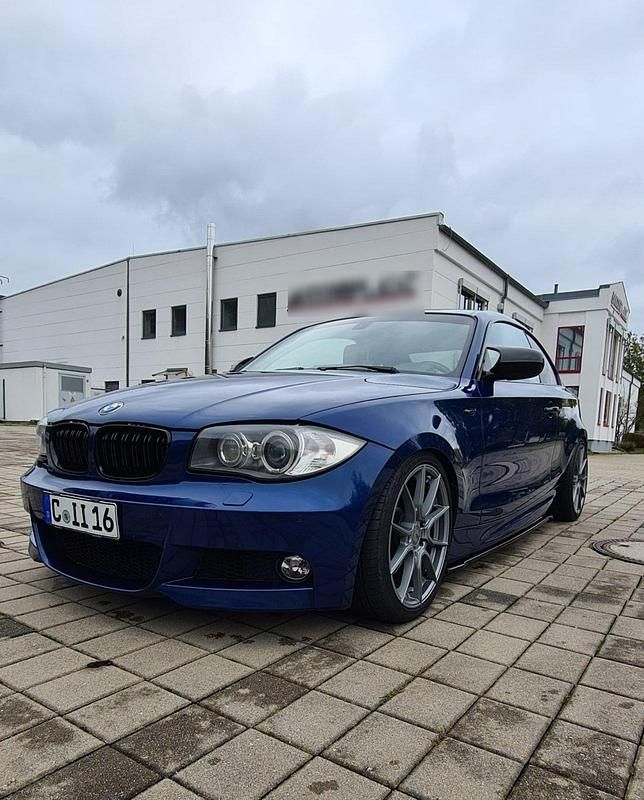 Blau Gebraucht 2010 BMW 123 Coupé M Sport Coupé | 11.300 € - Bild 1/4