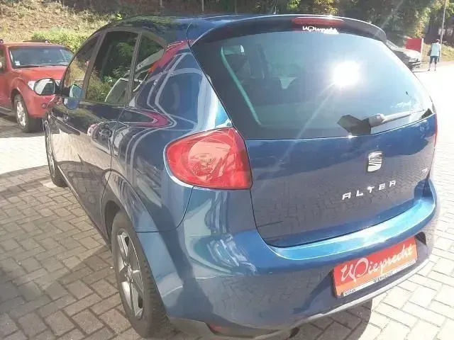 Gebraucht Seat Altea 4You 105 PS (77 kW) 2014 "apolo" blau Van / Kleinbus
