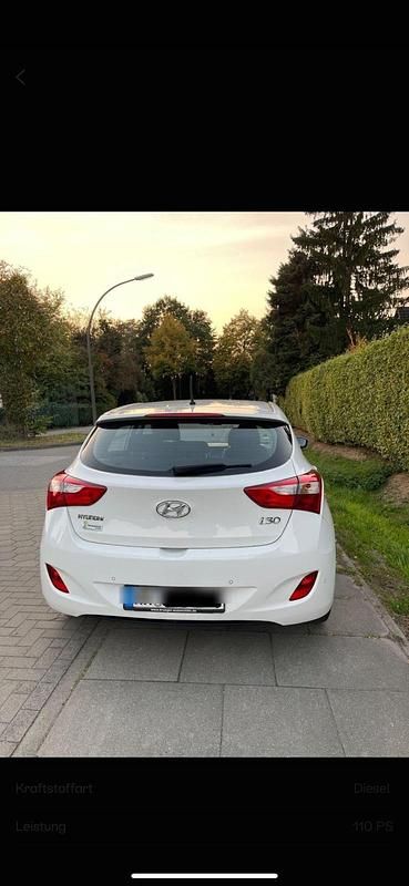 Gebraucht Hyundai i30 Edition 110 PS (80 kW) 2014 Weiß Coupé