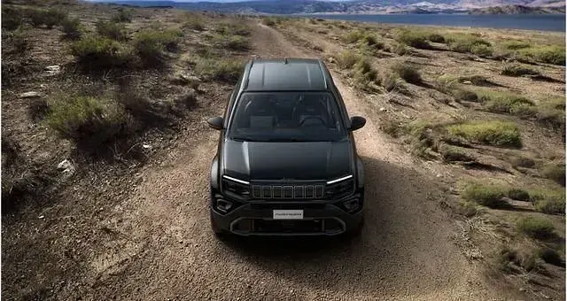 Neu Jeep Avenger Overland 145 PS (106 kW) 2026 Schwarz SUV