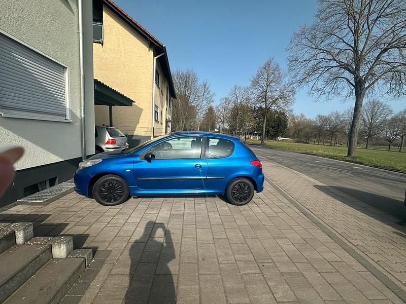 Gebraucht Peugeot 206+ 2009 Blau Kleinwagen