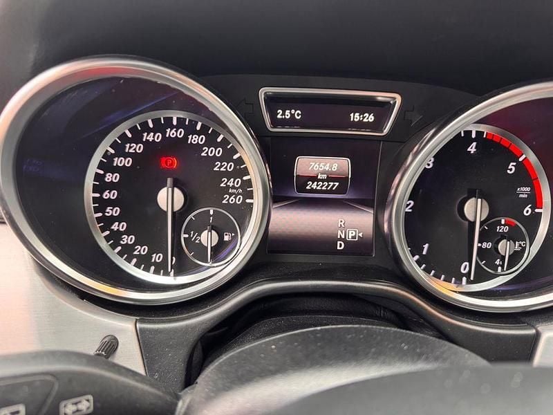 Gebraucht Mercedes ML350 258 PS (189 kW) 2013 Schwarz SUV