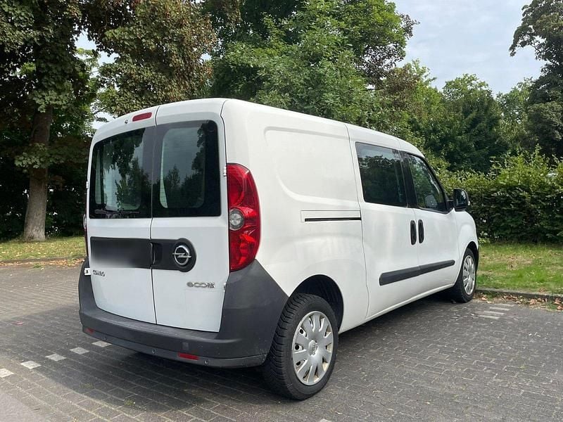 Gebraucht Opel Combo 90 PS (66 kW) 2012 Weiß Van / Kleinbus