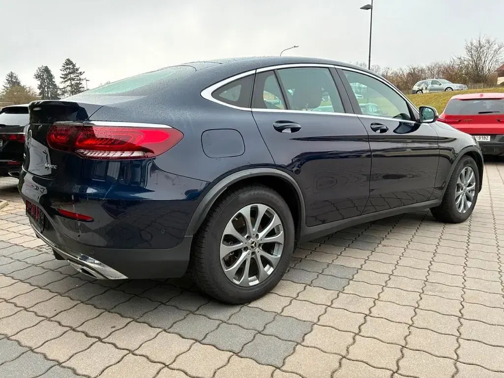 Gebraucht Mercedes GLC300 245 PS (180 kW) 2020 Blau SUV