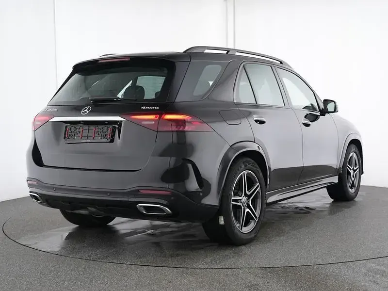 Gebraucht Mercedes GLE350 Premium 197 PS (144 kW) 2025 Schwarz SUV