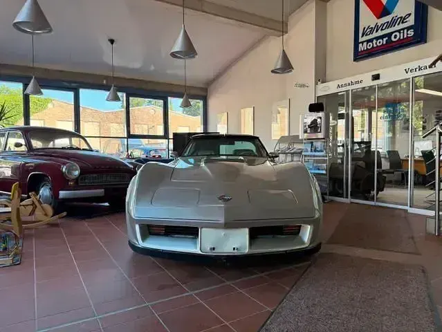 Usata Corvette C3 203 CV (149 kW) 1982 Oro Cabrio