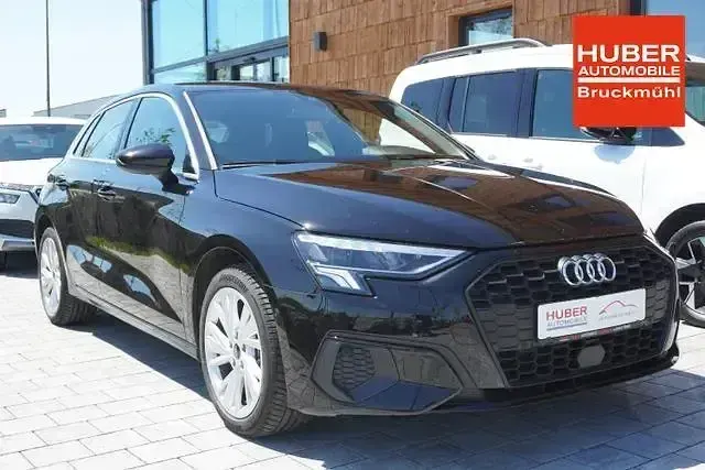 Gebraucht Audi A3 150 PS (110 kW) 2023 Schwarz Limousine
