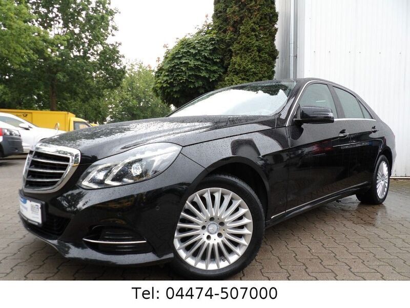Schwarz Gebraucht 2014 Mercedes 170 Limousine | 18.990 € - Bild 1/4