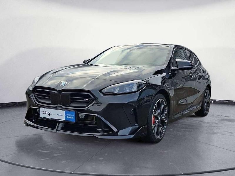 Gebraucht BMW 135 300 PS (220 kW) 2024 Black saphire metallic Kleinwagen