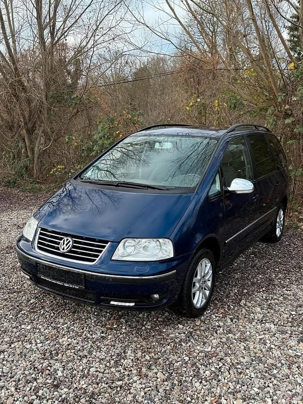 Blau Gebraucht 2005 VW Sharan Highline Van / Kleinbus | 2.000 € (Fairer Preis) - Bild 1/4