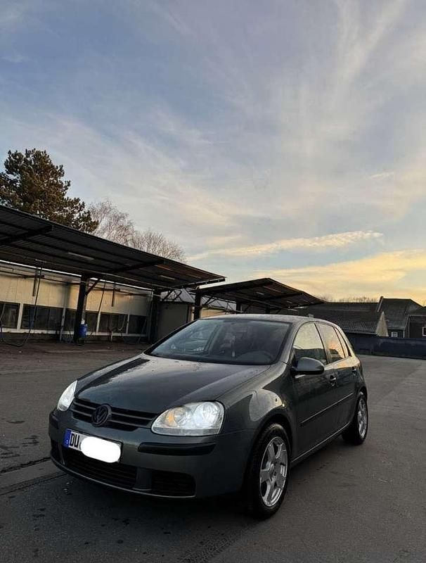 Gebraucht 2004 VW Golf IV Comfortline Limousine | 2.500 € (Etwas zu teuer) - Bild 1/4