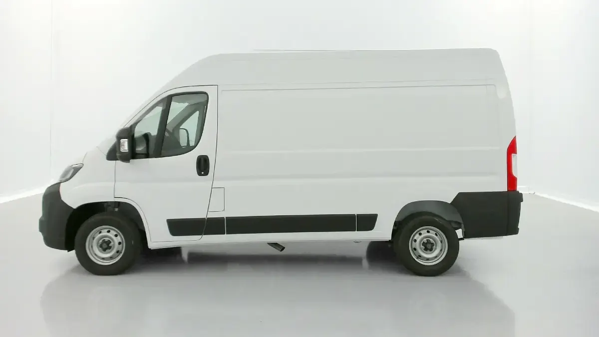 Neu Peugeot Boxer 140 PS (102 kW) 2025 (blancicy) Van