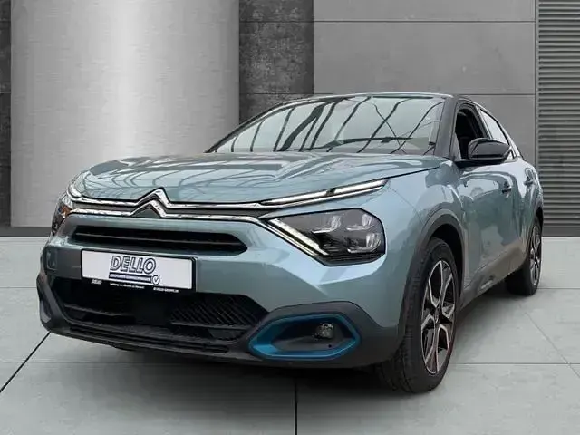 Używany Citroën e-C4 Feel 100 kW (136 KM) 2021 Niebieski Sedan/Limuzyna