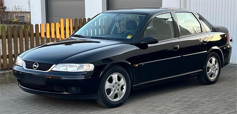 Gebraucht Opel Vectra 115 PS (84 kW) 2000 Schwarz Limousine