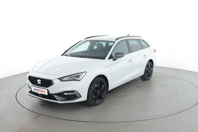 Weiß Gebraucht 2021 Seat Leon FR Kombi | 17.240 € (Fairer Preis) - Bild 1/3