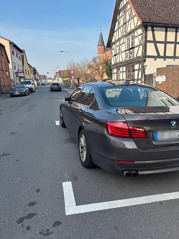 Gebraucht BMW 523 204 PS (150 kW) 2011 Andere farben Limousine