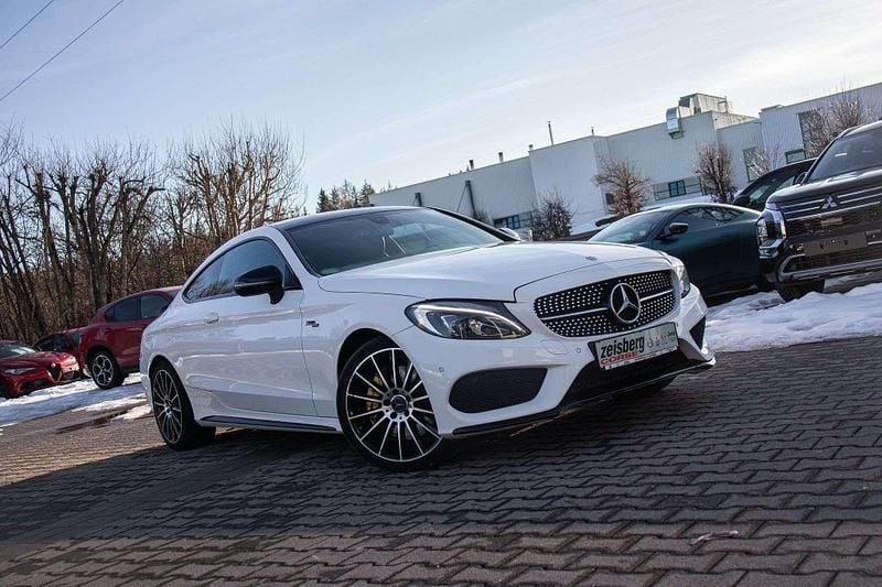 Gebraucht Mercedes C300 AMG line 245 PS (180 kW) 2017 Weiß Coupé