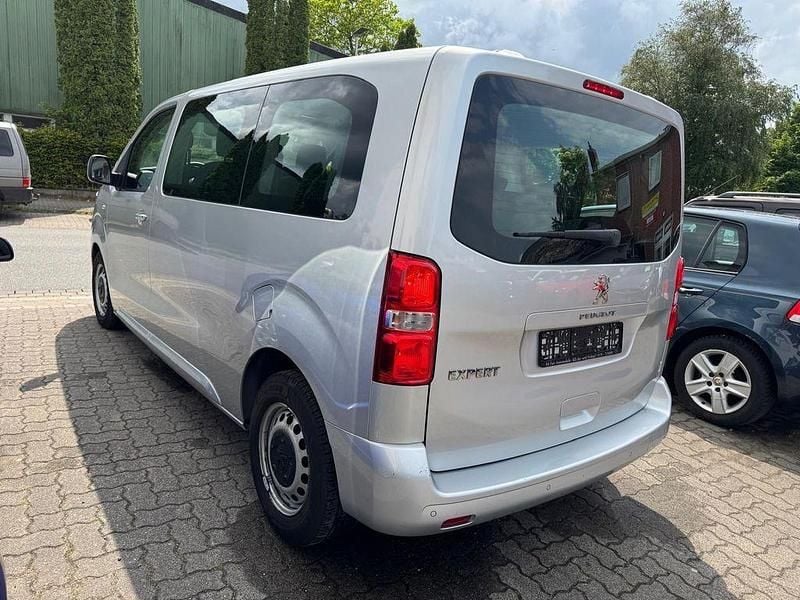 Gebraucht Peugeot Expert 116 PS (85 kW) 2017 Grau Van
