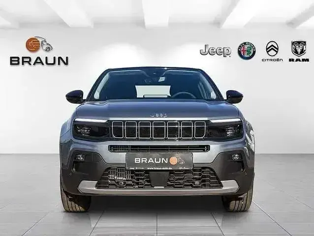 Nouvelle Jeep Avenger Summit 110 ch (80 kW) 2025 Gris SUV