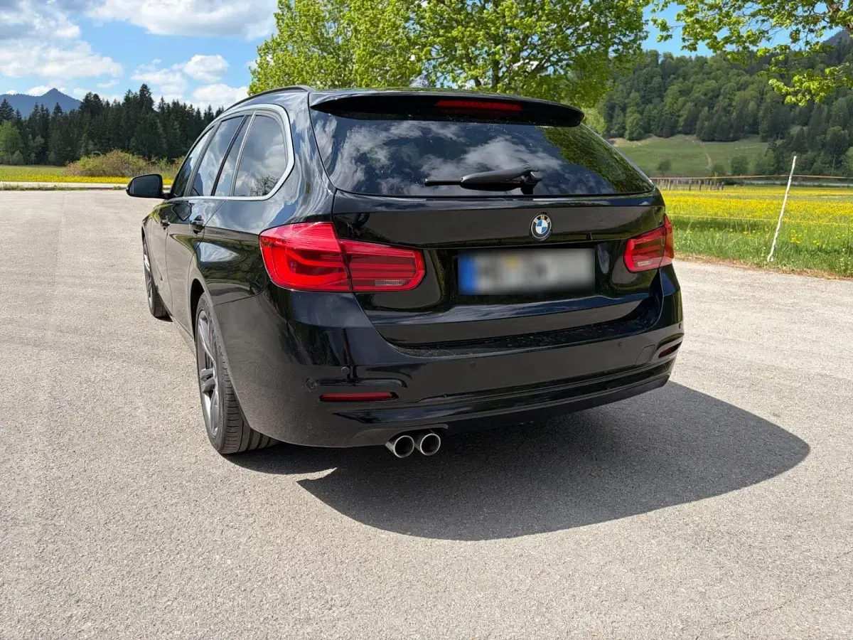 Gebraucht BMW 320 190 PS (139 kW) 2018 Schwarz Kombi