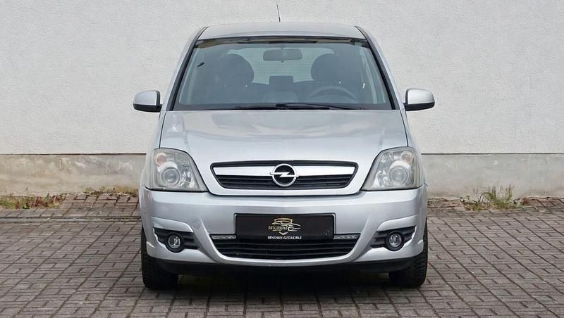 Gebraucht Opel Meriva Innovation 125 PS (91 kW) 2009 Silber Van / Kleinbus