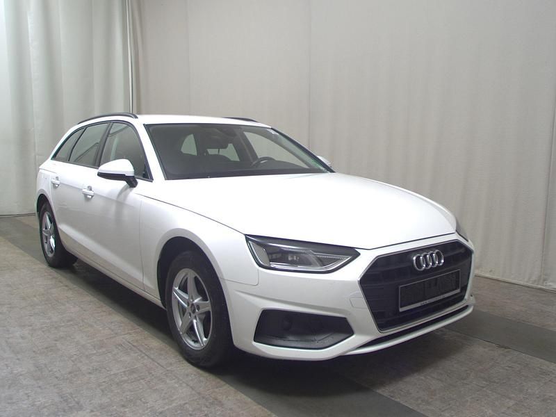 Gebraucht Audi A4 Basis 163 PS (119 kW) 2021 Weiss Kombi