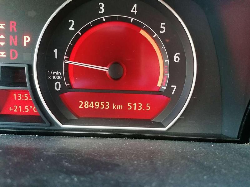 Second-hand BMW 740 306 CP (225 kW) 2006 Verde Berlinǎ