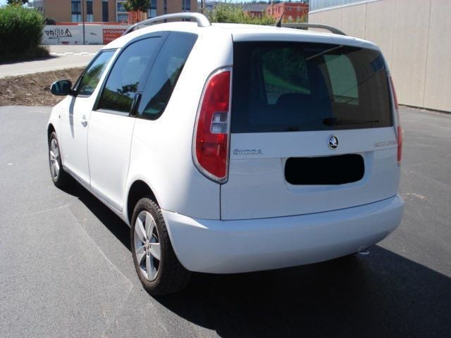 Gebraucht Skoda Roomster Fresh 105 PS (77 kW) 2014 Weiß metallic Van / Kleinbus