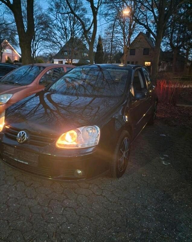 Blau Gebraucht 2006 VW Golf V Edition Kombi | 1.800 € (Fairer Preis) - Bild 1/4