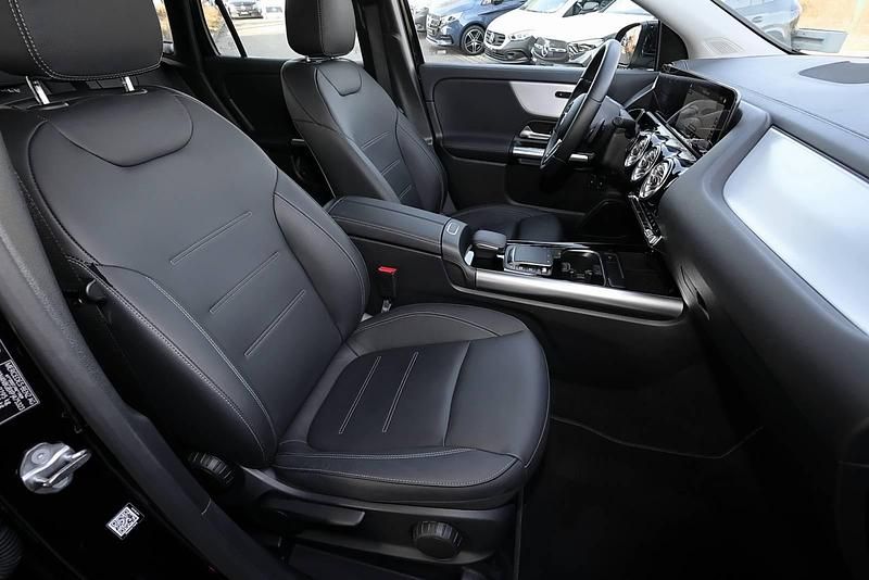 Gebraucht Mercedes GLA250 Progressive 160 PS (117 kW) 2022 Unilack nachtschwarz SUV