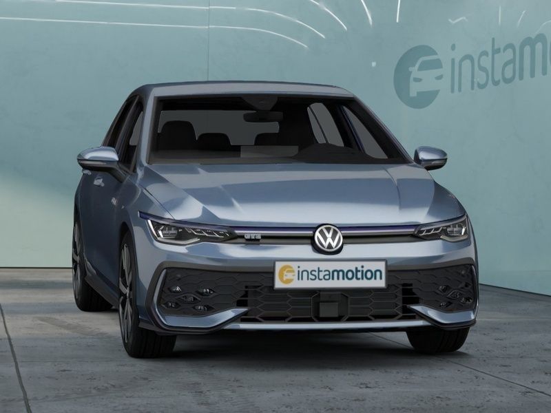 Blau Gebraucht 2022 VW Golf VIII Comfortline Limousine | 25.025 € (Fairer Preis) - Bild 1/4