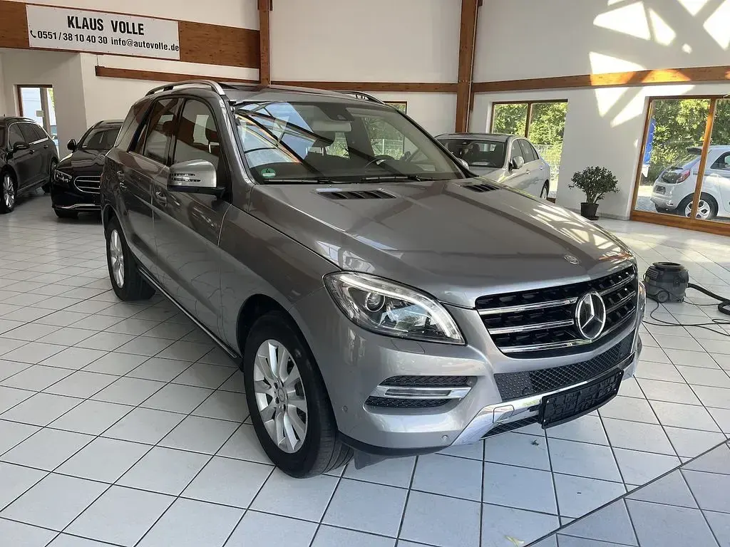 Gebraucht Mercedes ML350 258 PS (189 kW) 2014 Grau SUV