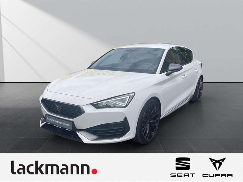 Weiss Gebraucht 2023 Cupra Leon VZ Limousine | 32.990 € (Fairer Preis) - Bild 1/4