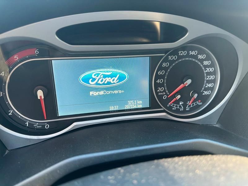 Gebraucht Ford Mondeo 140 PS (102 kW) 2010 Schwarz Kombi