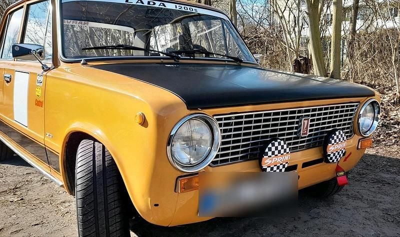 Gebraucht Lada 1200 60 PS (44 kW) 1985 Gelb Limousine