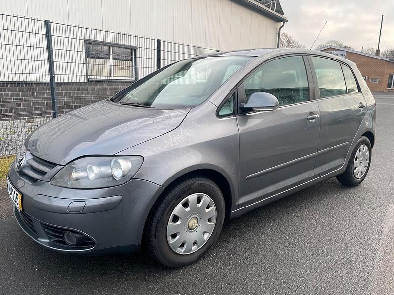 Grau Gebraucht 2006 VW Golf V Limousine | 3.400 € (Etwas zu teuer) - Bild 1/4