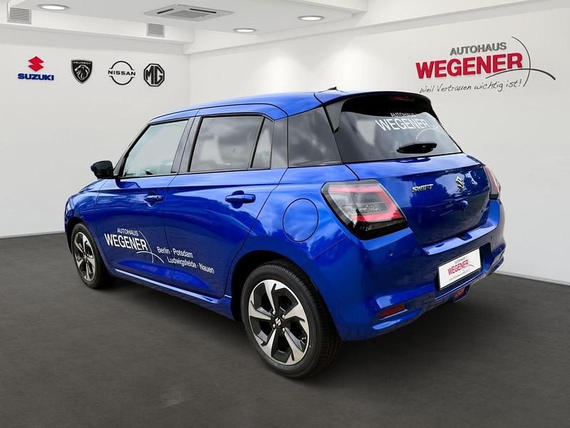 Gebraucht Suzuki Swift Comfort+ 83 PS (61 kW) 2024 Frontier blue pearl Kleinwagen