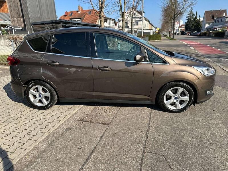 Gebraucht Ford C-MAX Titanium 150 PS (110 kW) 2015 Toffeebraun metallic Van / Kleinbus
