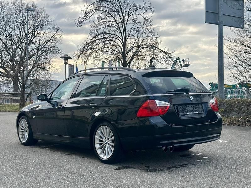 Gebraucht BMW 330 Shadowline 258 PS (189 kW) 2005 Schwarz Kombi